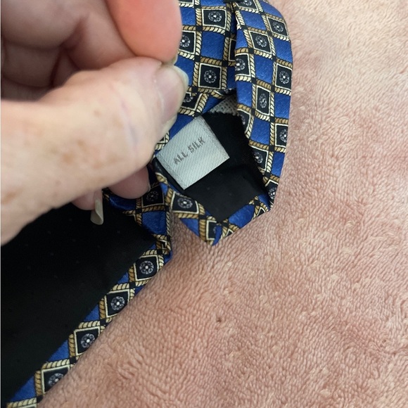 Pierre Cardin Blue and Gold Tie - Picture 8 of 8